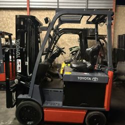 Toyota Electric Forklift 