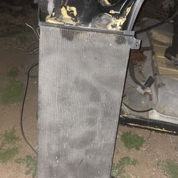 Cadillac Escalade Ac Condenser ( Parts )