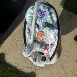 Mamaroo Baby Swing
