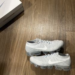 Nike Air Vapormax: Pure Platinum | 13M