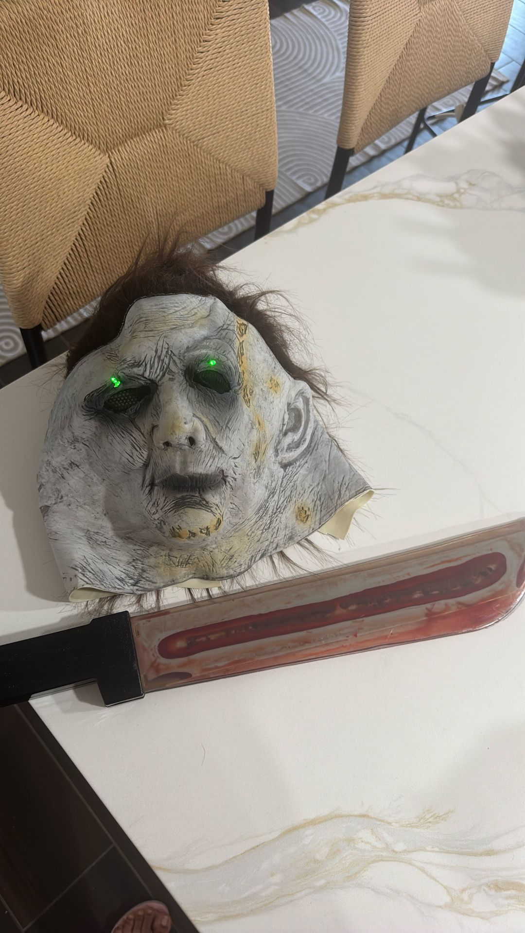 Michael Myer Halloween Mask And Knife