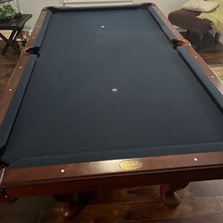 Ohlhausen 7’ Pool Table Excellent Condition 