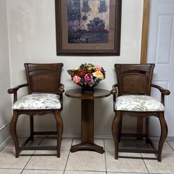 Wooden sitting bistro set with smal table