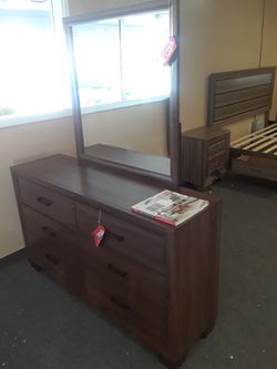 New dresser with mirror