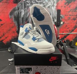 Jordan 4 “Military Blue” 