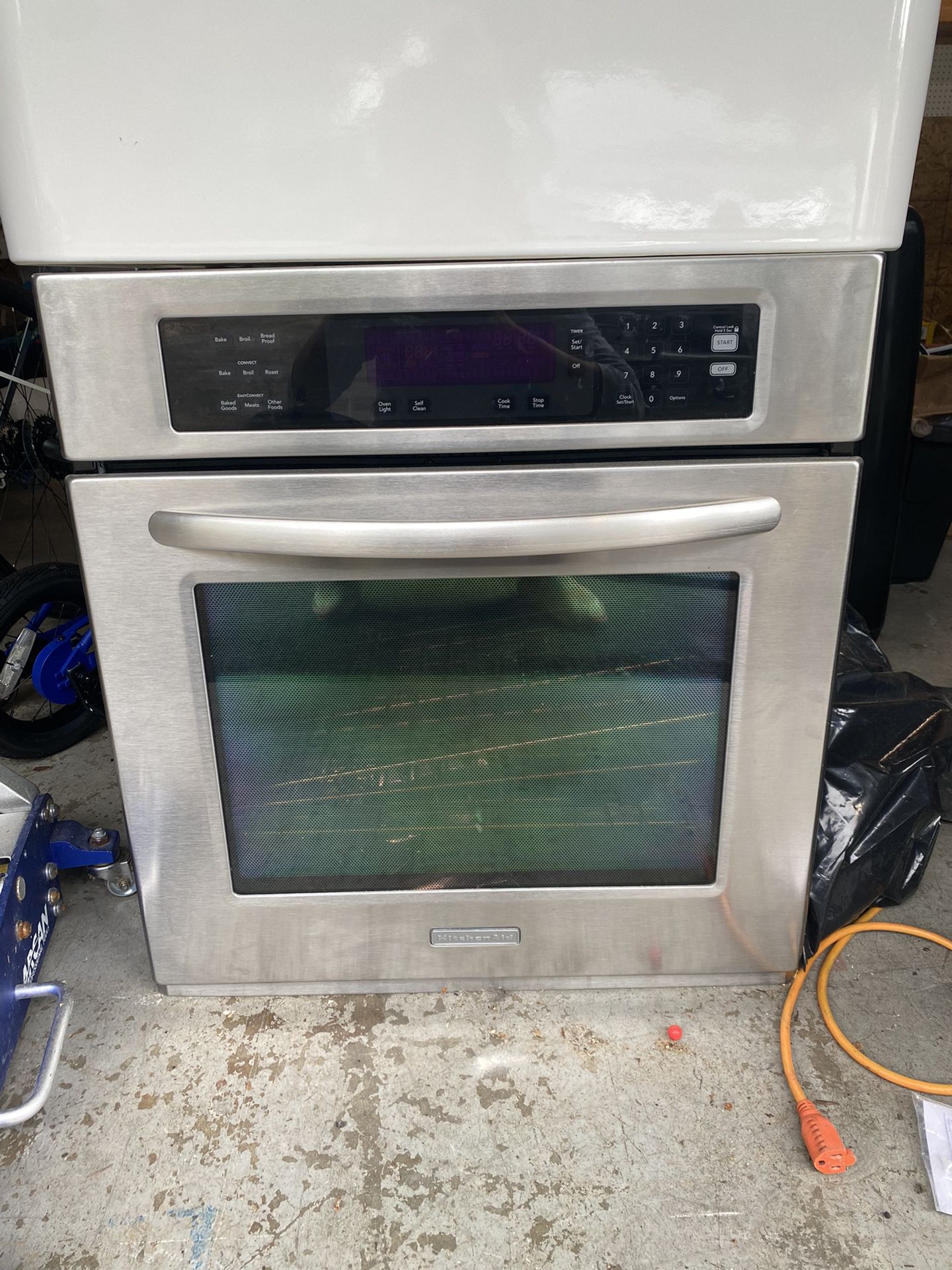 KitchenAid Oven - wall insert FREE
