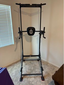 Power Tower Pull Up Bar Dips Station