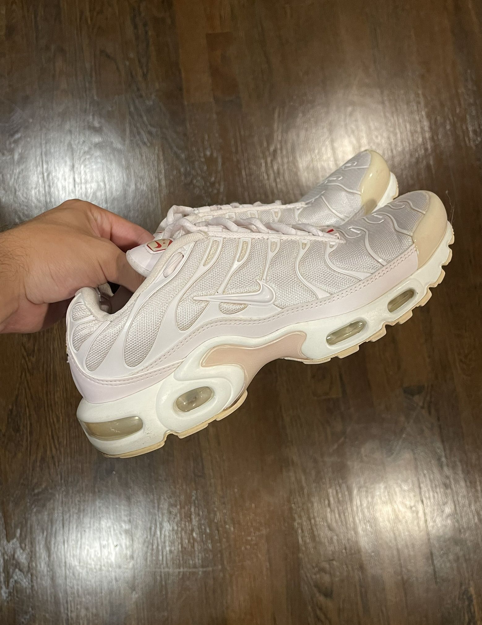Nike Women’s White Air Max TN Plus Shoes