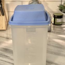Vintage New Tupperware Pick A Deli Pickle Keeper