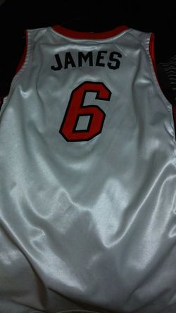 Lebron james jersey