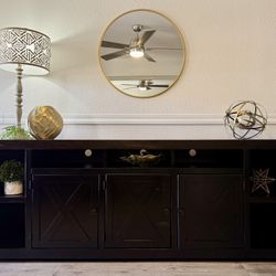 Tv Stand/entertainment Center