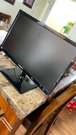 Samsung 22” TV  and Monitor