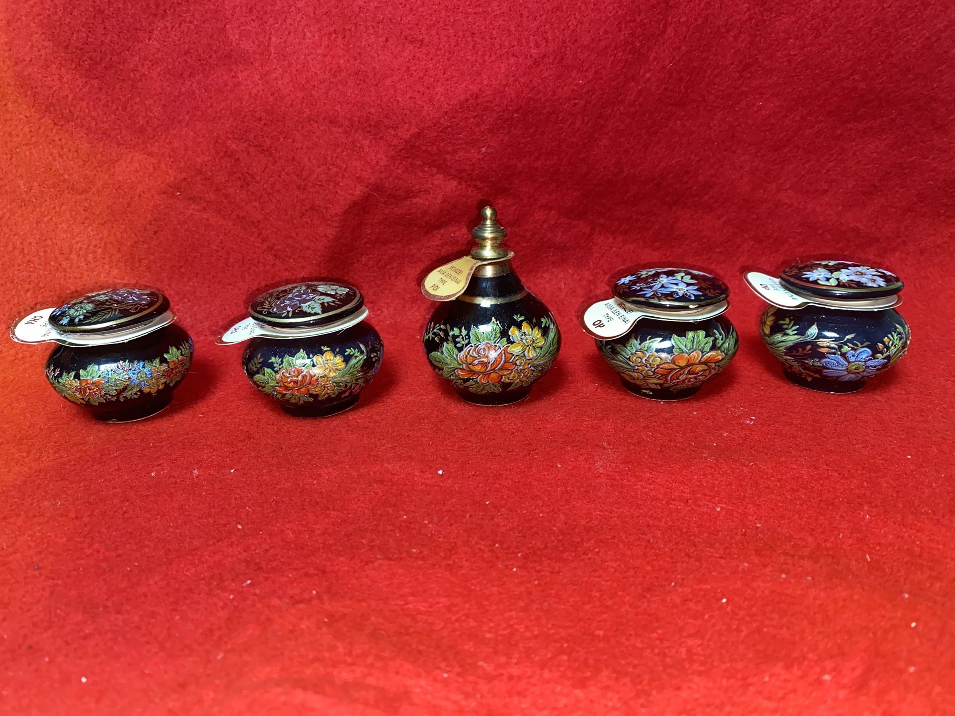 Set of 5 1.5-2.5 Inch 1 Oil/Perfume & 4 Cream 24k Gold Ceramic Vase Collectibles (read description)
