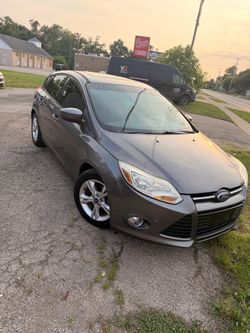2012 Ford Focus SE Hatchback – Clean Title