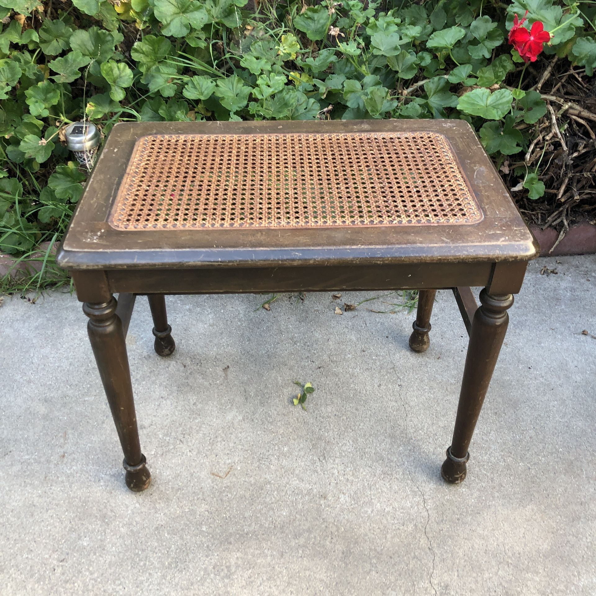 French Provincial Vintage Cane Bench 22” L x 14” W x 19” H