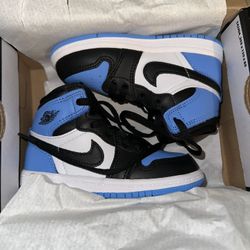 AIR JORDAN 1s