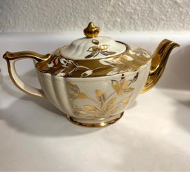 2108 VJ Gold and Cream Color Teapot