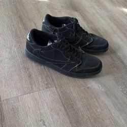 Jordan 1 Phantom Travis Scott