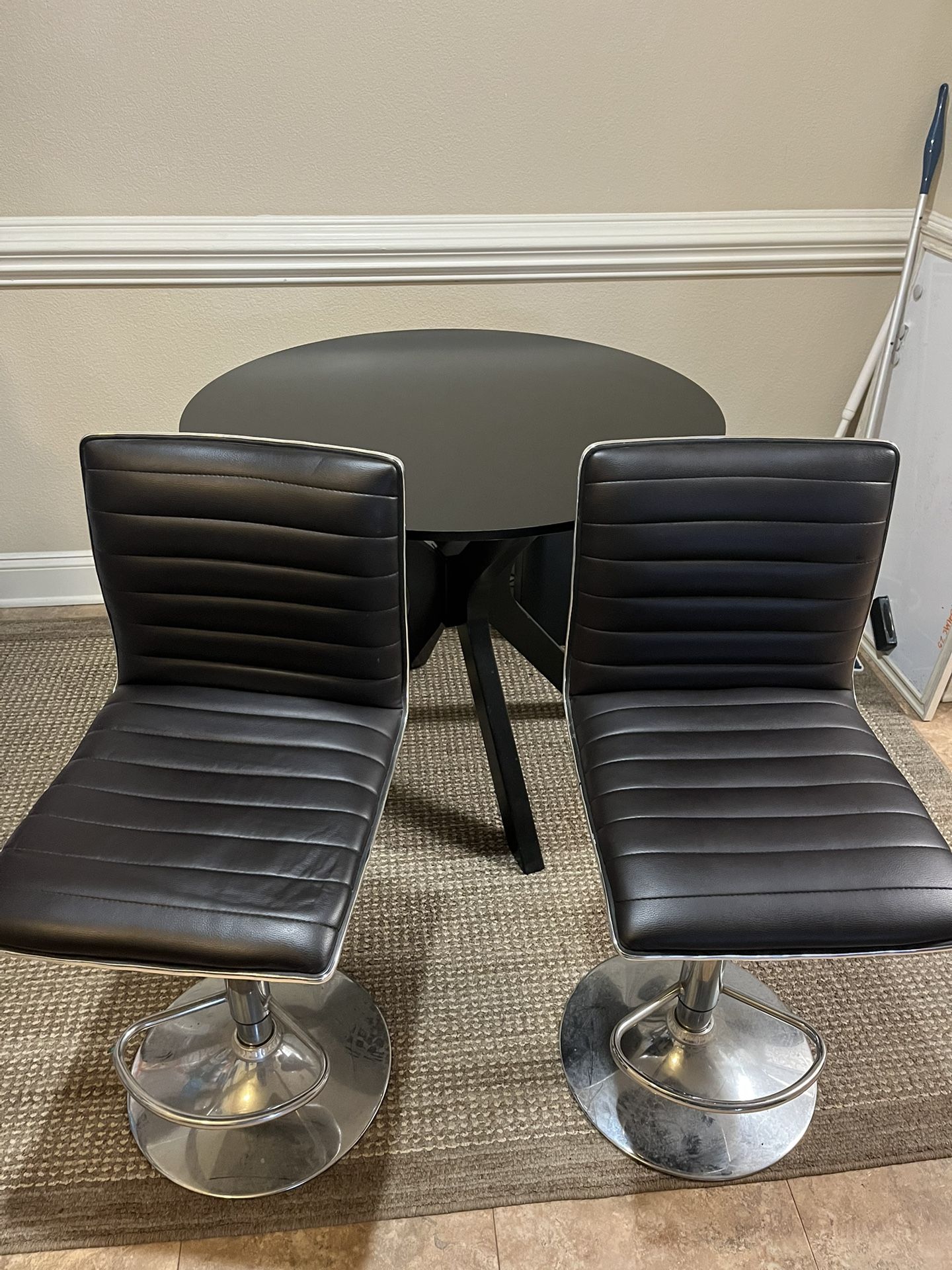 Kitchen Set for Sale — Table, 2 Bar Stools & Rug