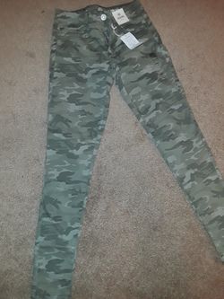 Brand New Pants w tag