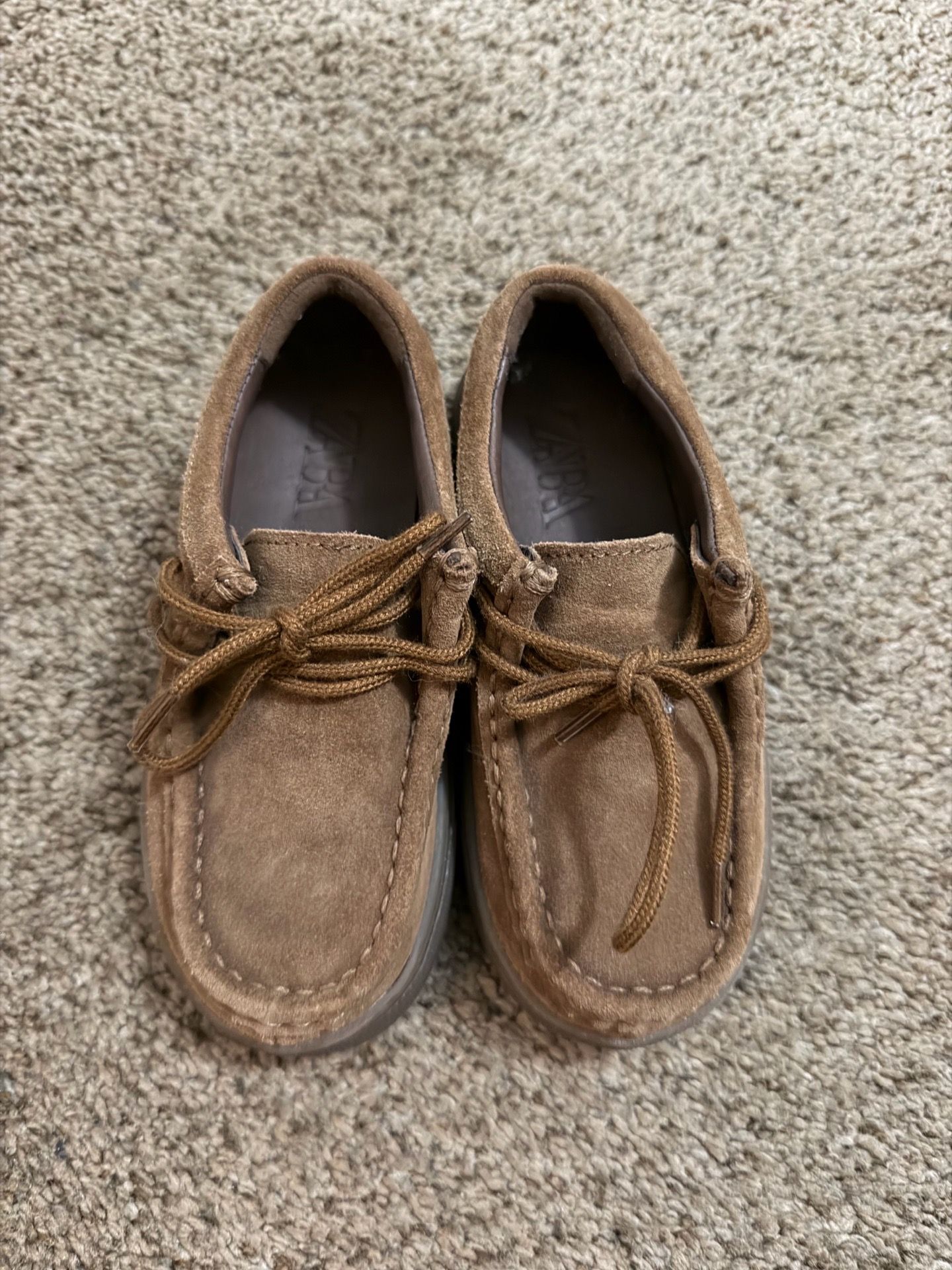 Zara toddler shoe size 9c euro 26