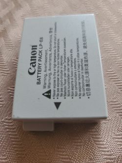 Original Canon Battery LP-E8