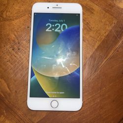 iPhone 8 Plus 