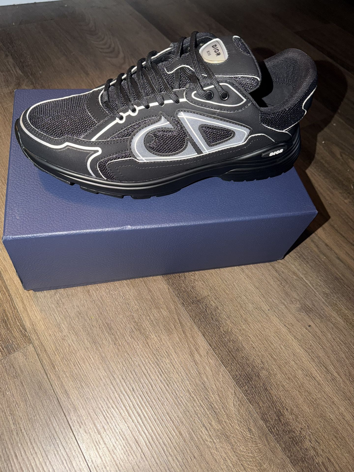 ? Designer Sneaker Bundle – 7 Pairs – McQueen, Balenciaga 