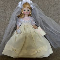 Vintage 1968 Madame Alexander Bride Doll