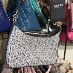 Guess Purse With Coin Bag