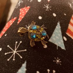 Turtle Brooch 