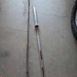 Olympic 7ft Barbell – Standard 2” Weight Bar – Used – Great for Home Gym