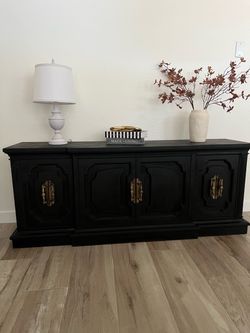 Beautiful credenza - media console - entry table - dresser