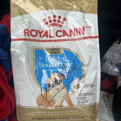 Royal Canin Breed Health Nutrition Bulldog Puppy Dry Dog Food