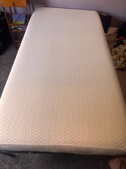 Twin mattress and rails
