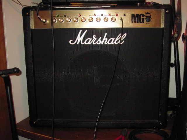 Marshall 100 watt guitar amp big and loud.