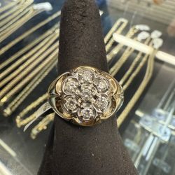14KT Ring W/ 7 Natural Round Diamonds 34123-2