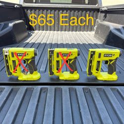 RYOBI ONE+ 18V Compression Drive Cordless 3/8 in. Crown Stapler (Tool Only)