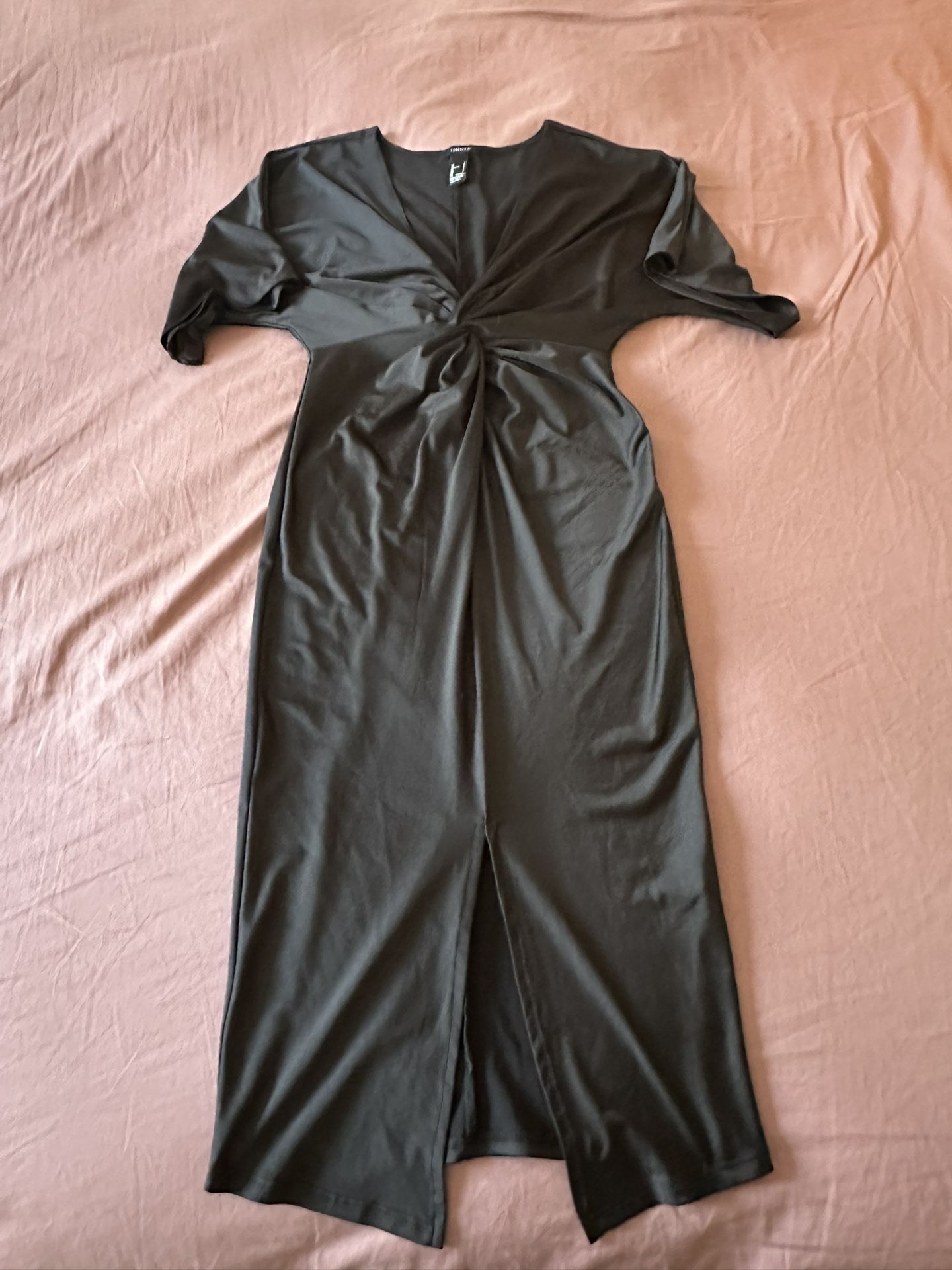 Black Short Sleeve Silk Dress S