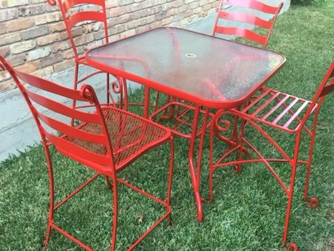 Bar Table And Stools