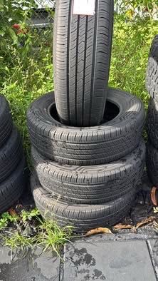 Cooper Adventurer All Season Tires 195/65R15