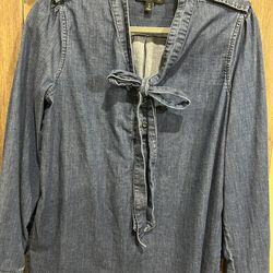 Banana Republic Tall Medium (M) size item made of denim