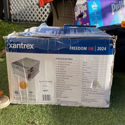 Xantrex Invertor 2000W Freedom SW 2024