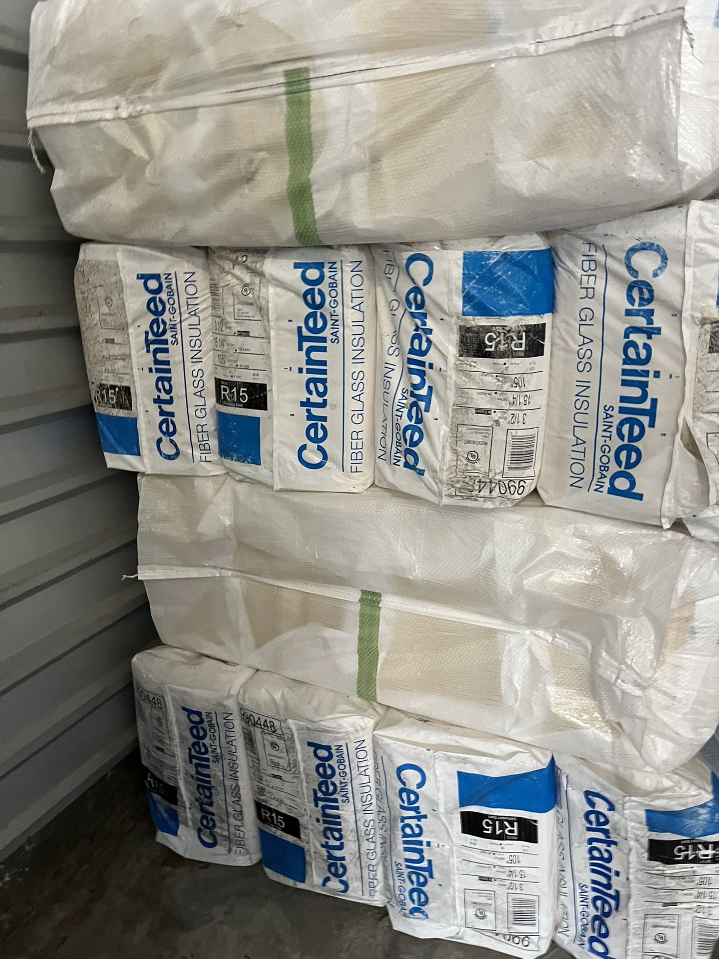 Insulation For 2/4 R15x16 Unface Cover 88 Sqft The Price Is For Bag