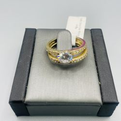 14 Kt Gold And Cz Ring