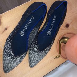 Rothy’s The Point Slate metallic flats
