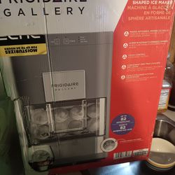 BRAND NEW- ICE MAKER