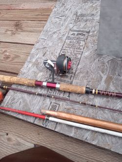 Vintage saltwater fishing rod w reel