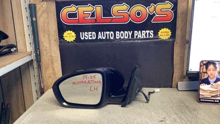 19 24 Nissan Altima LH Mirror OEM. Black