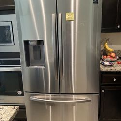 Samsung 3 Door French Door Refrigerator 